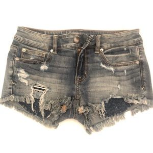 American Eagle “shortie” denim shorts